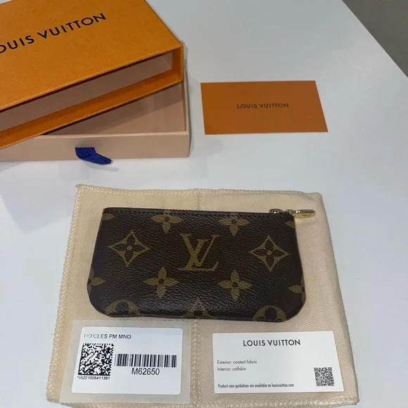 NEW! Louis Vuitton Monogram Canvas Key Holder/Wallet | Authentic - Picture 12 of 12